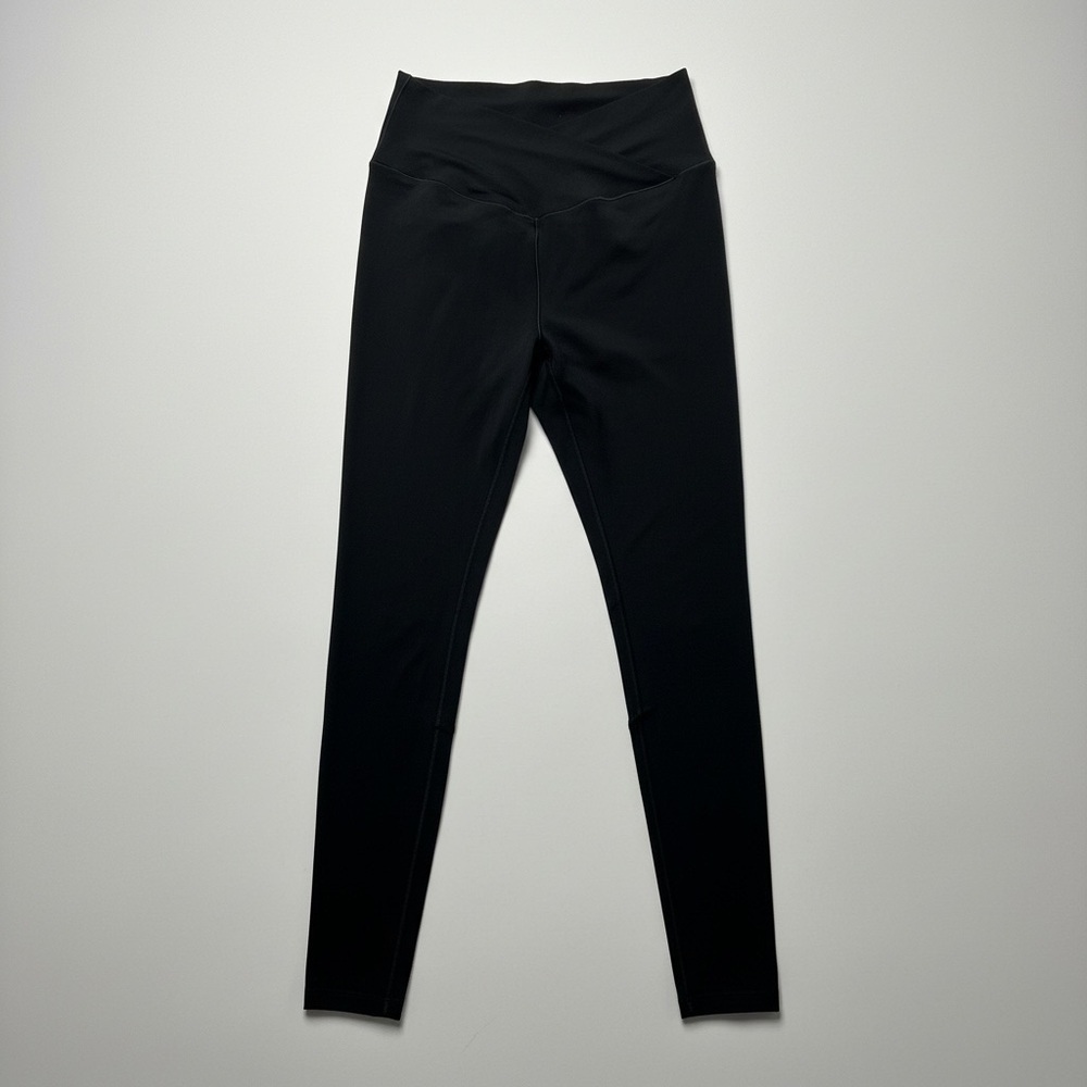 Offline by Aerie Black High Rise Crossover Leggings Size M Yoga Athletic